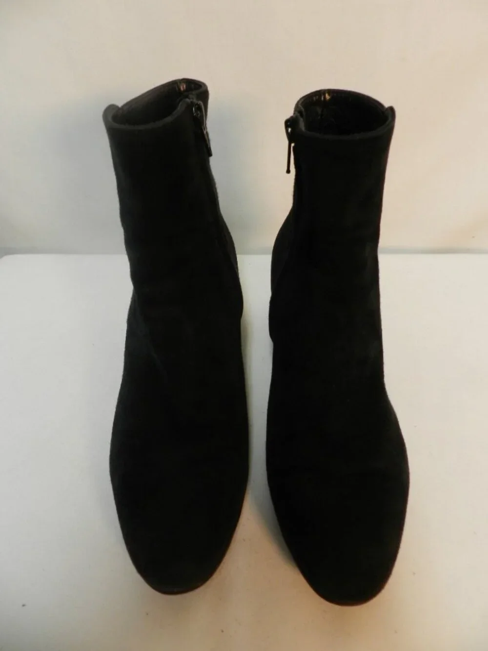 AGL Suede Size 37.5 US 7.5 black ankle zip pumps heels Attilio Giusti Italy